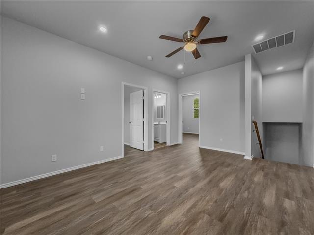 Building Photo - 5 Bowling Ln