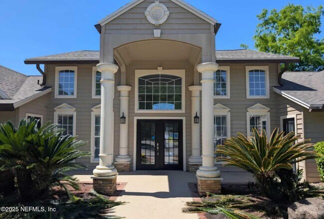 Building Photo - 10200 Belle Rive Blvd