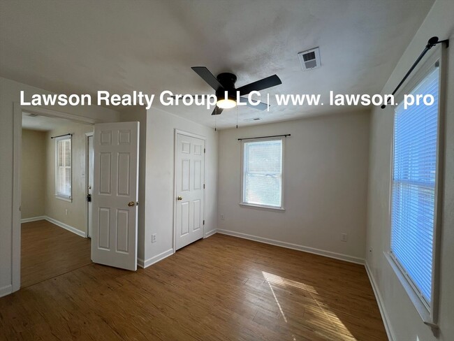 Building Photo - Charming Brick Home in Vinton with Finished Basement