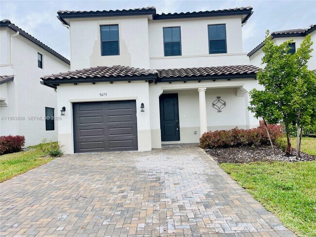 Building Photo - 5673 Cerva Ln