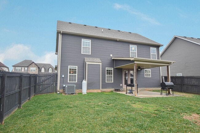 Building Photo - Pet Friendly Four Bedroom!