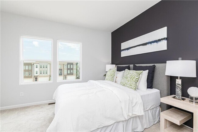 Building Photo - 2684 Brookview Dr NW