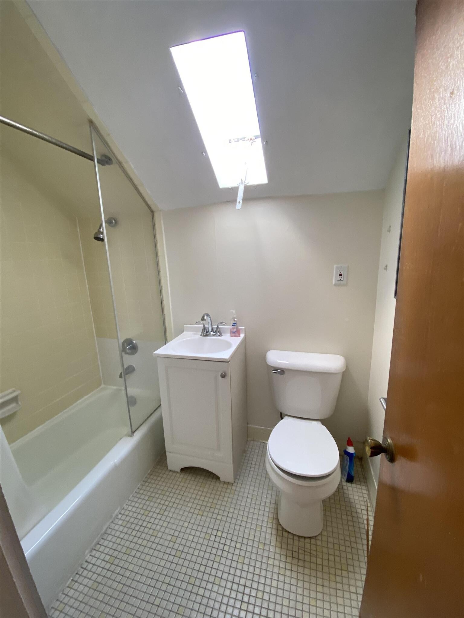 Building Photo - 379 Harvard St