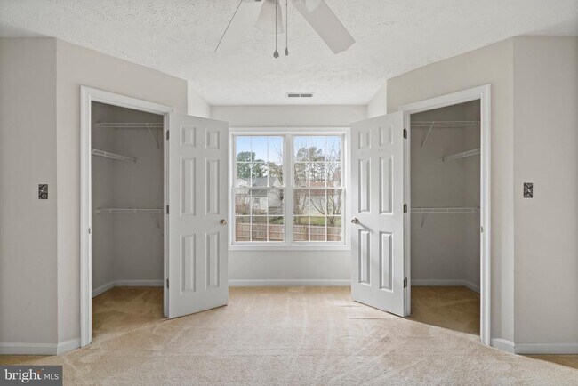 Building Photo - 21443 Hillary Ct