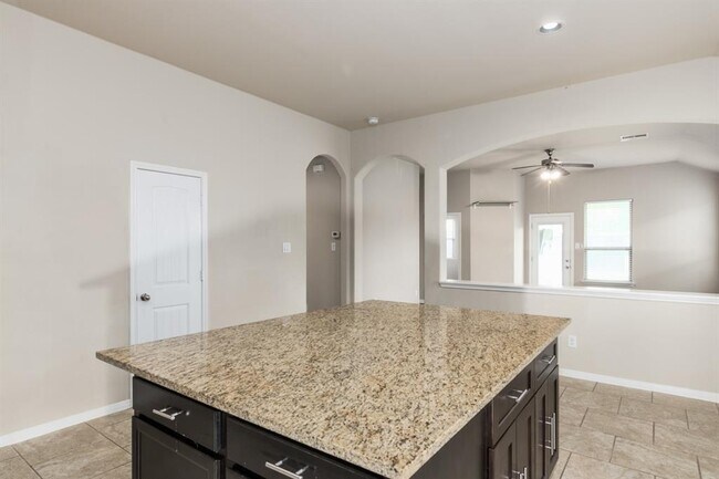Building Photo - 3123 Hurst Green Ln