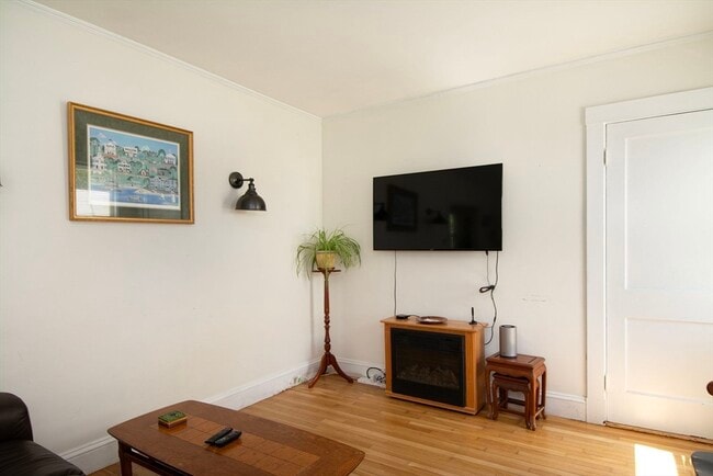 Building Photo - 181 Beechwood St