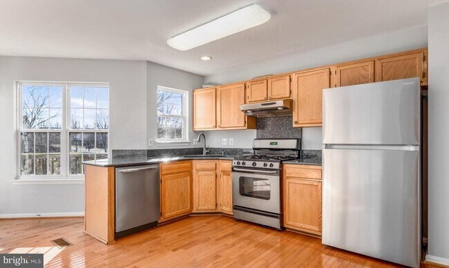 Building Photo - 45461 Bluemont Junction Square