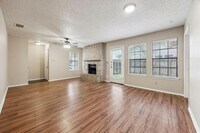 Building Photo - 906 Hyridge St