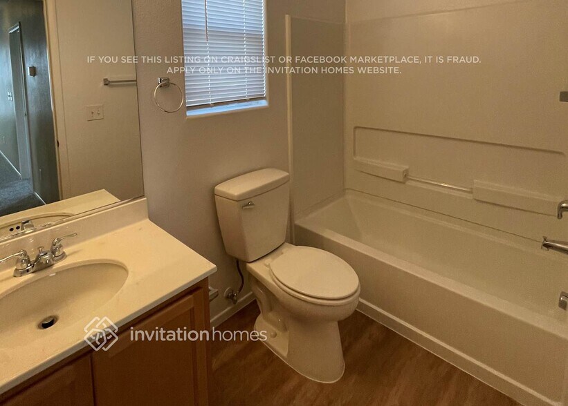 Building Photo - 9331 Wild Lariat Ave