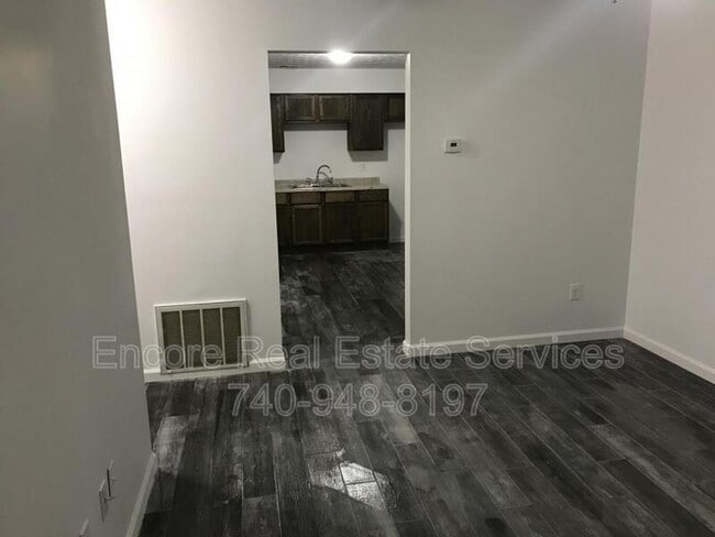 Building Photo - 1241 Green Valley Dr