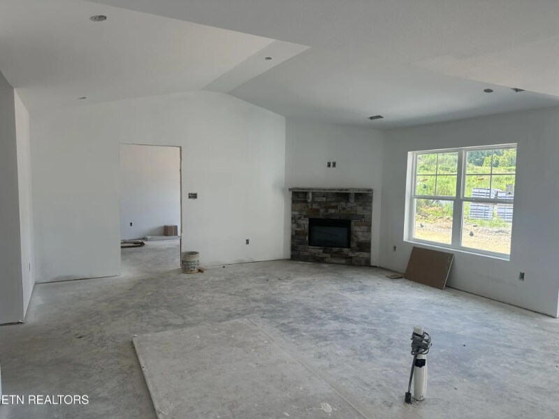 Building Photo - 559 Snowflower Cir