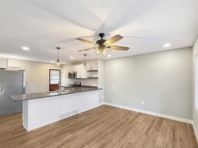 work from island with USB plug in feature - 2610 63rd St