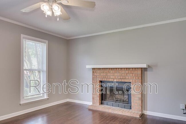 Building Photo - 2453 Riverlook Dr