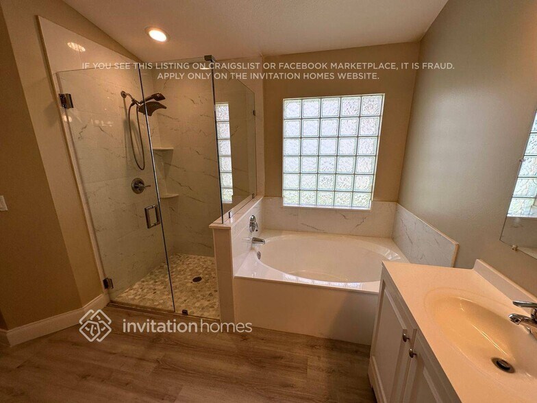 Building Photo - 4137 Onega Cir