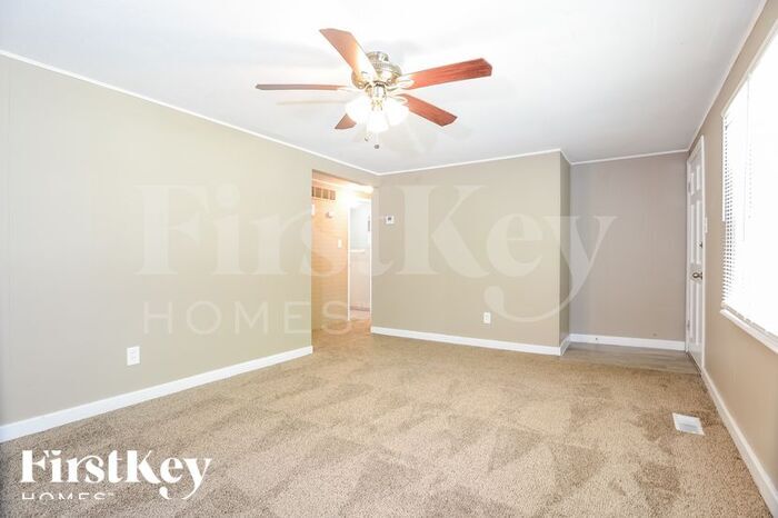 Building Photo - 2293 Maxville Ln