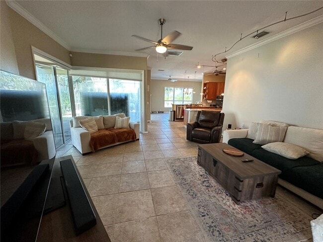 Building Photo - 4727 Spinnaker Dr