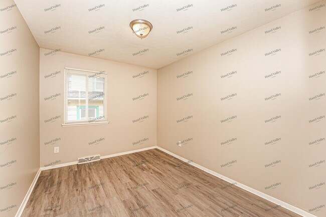 Building Photo - 17202 Lipton Ave