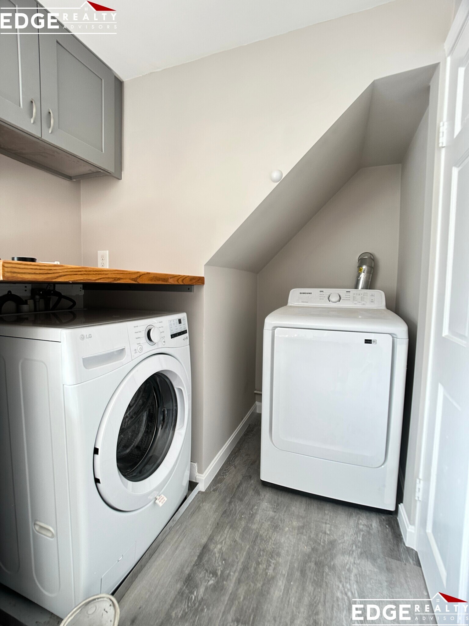 Building Photo - 16 Long Ave