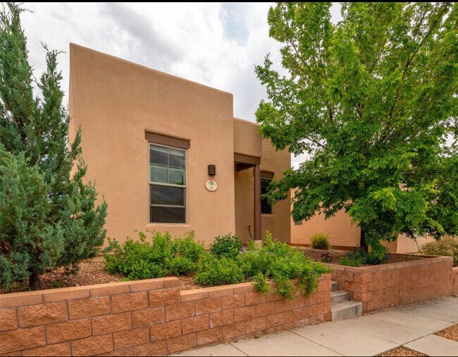 Primary Photo - 10 Avenida Vista Esquisita