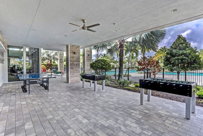 Building Photo - 7089 Edison Pl