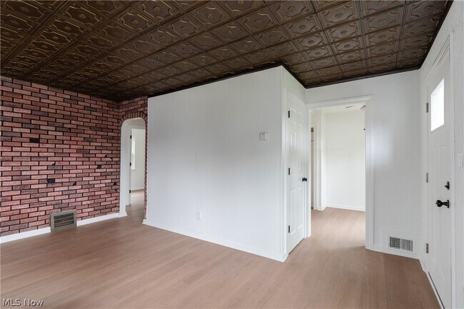 Building Photo - 10201 Grace Ave