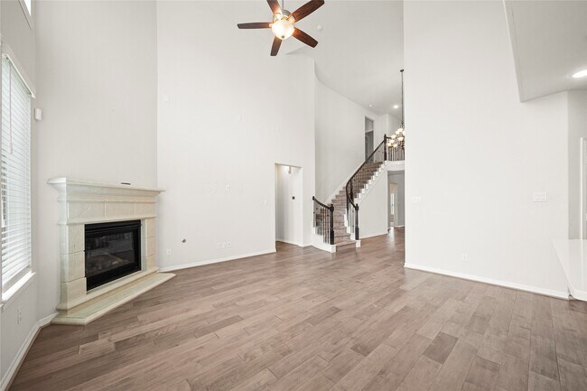 Building Photo - 8930 Emerald Cane Dr