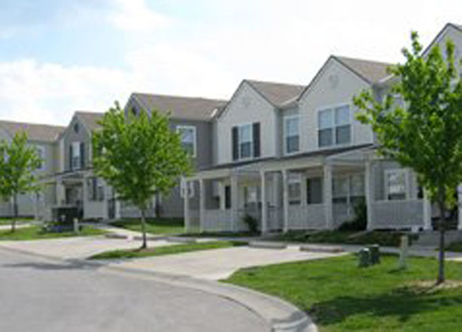 Building Photo - Paige Pointe Townhomes