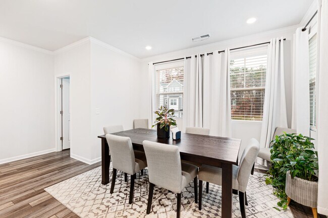 Building Photo - Modern 3-Bedroom Townhome in Magnolia Trace!