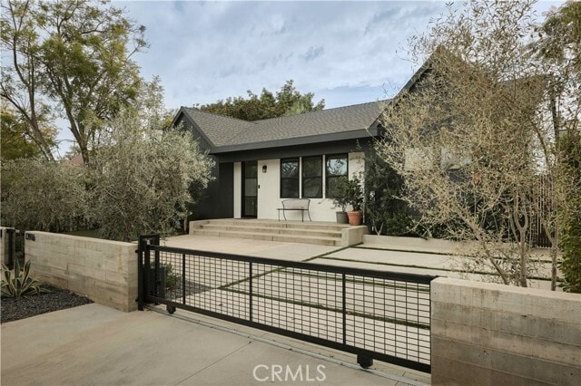 Building Photo - 13916 La Maida St