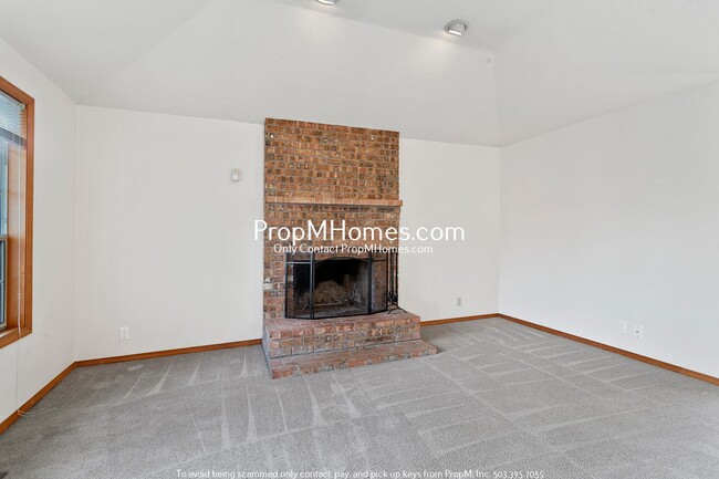 Building Photo - Charming 3-Bedroom, 2.5-Bath Home in Aloha