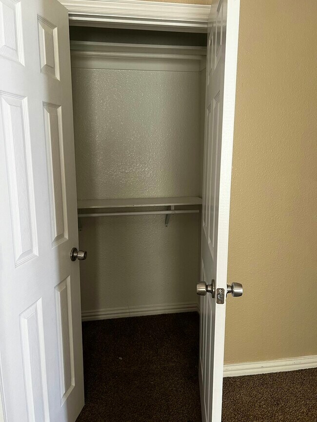 Building Photo - 1907 Belmont Ave