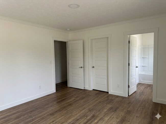 Building Photo - 1332 Paden Dr