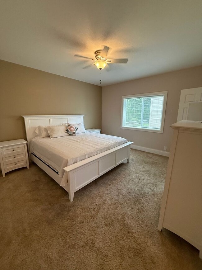 Building Photo - Stunning Bay View Retreat – Fully Furnished 2 Bed / 2 Bath Near Charleston