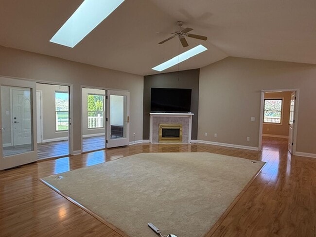 Building Photo - Maroa-Forsyth Ranch For Rent!