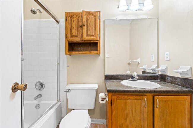 Building Photo - 3505 Pepper Ridge Dr