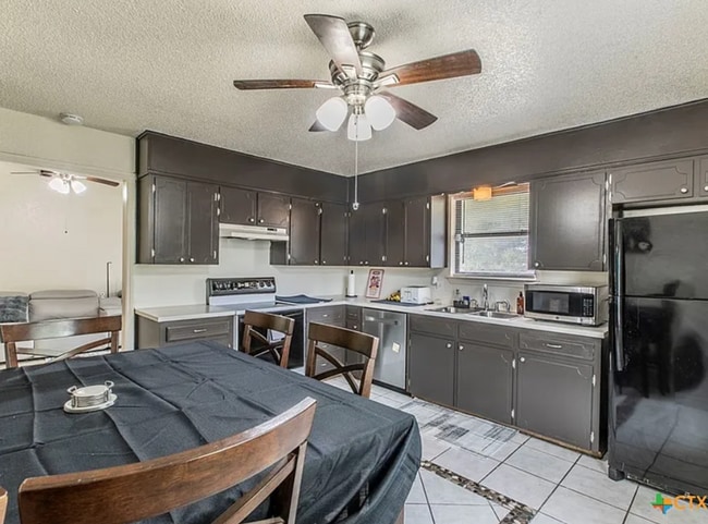 Building Photo - Charming Home in the Heart of Harker Heights