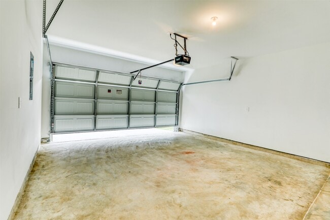 Building Photo - 2829 Lisburn Ter Ln