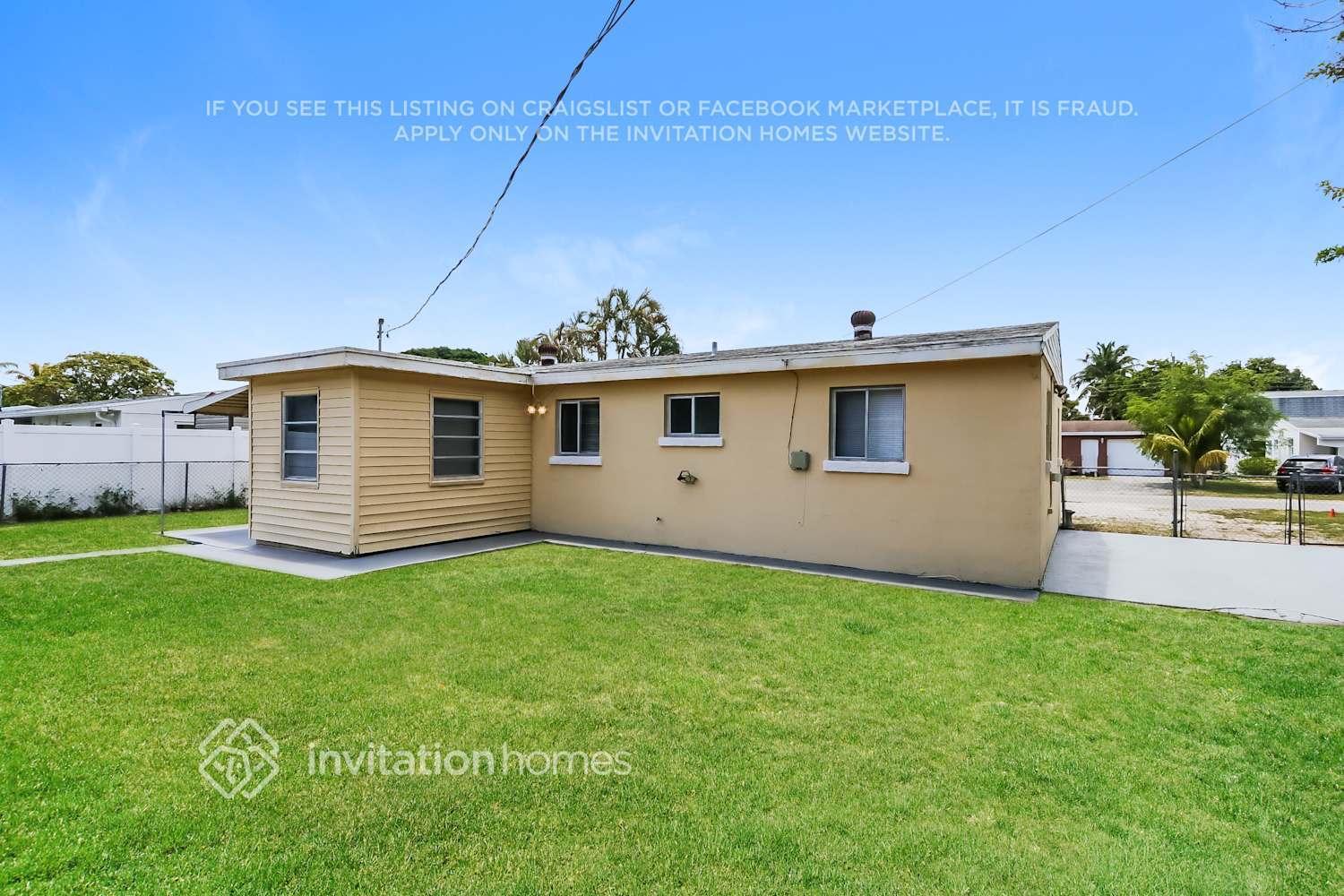 Building Photo - 2150 Bonnie Dr