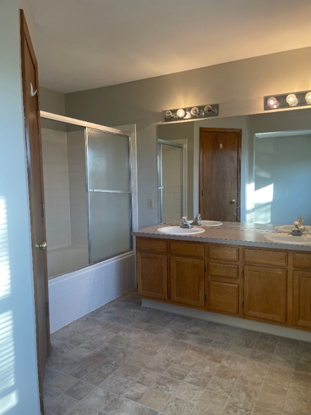 Building Photo - 7816 French Rd