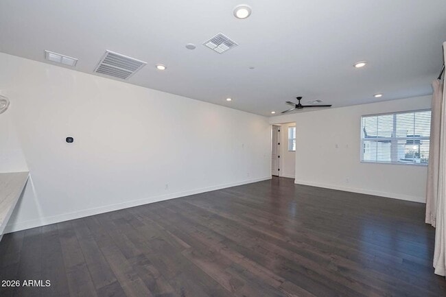 Building Photo - 11300 N Casa Dega Dr