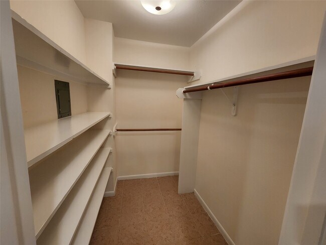 Building Photo - 2250 Bering Dr