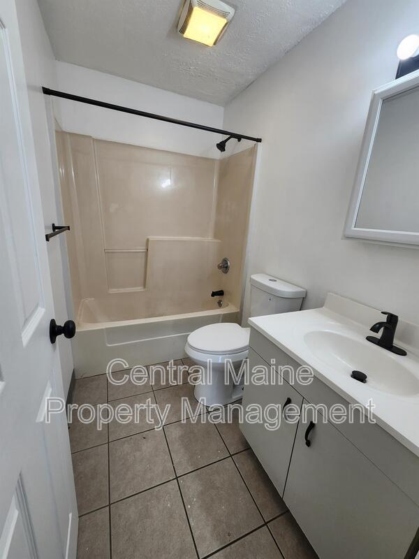 Building Photo - 39 Northern Avenue Heights