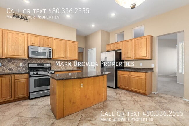 Building Photo - 4326 E Melinda Ln