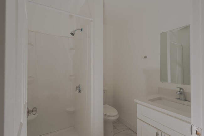 Building Photo - 11 Park St