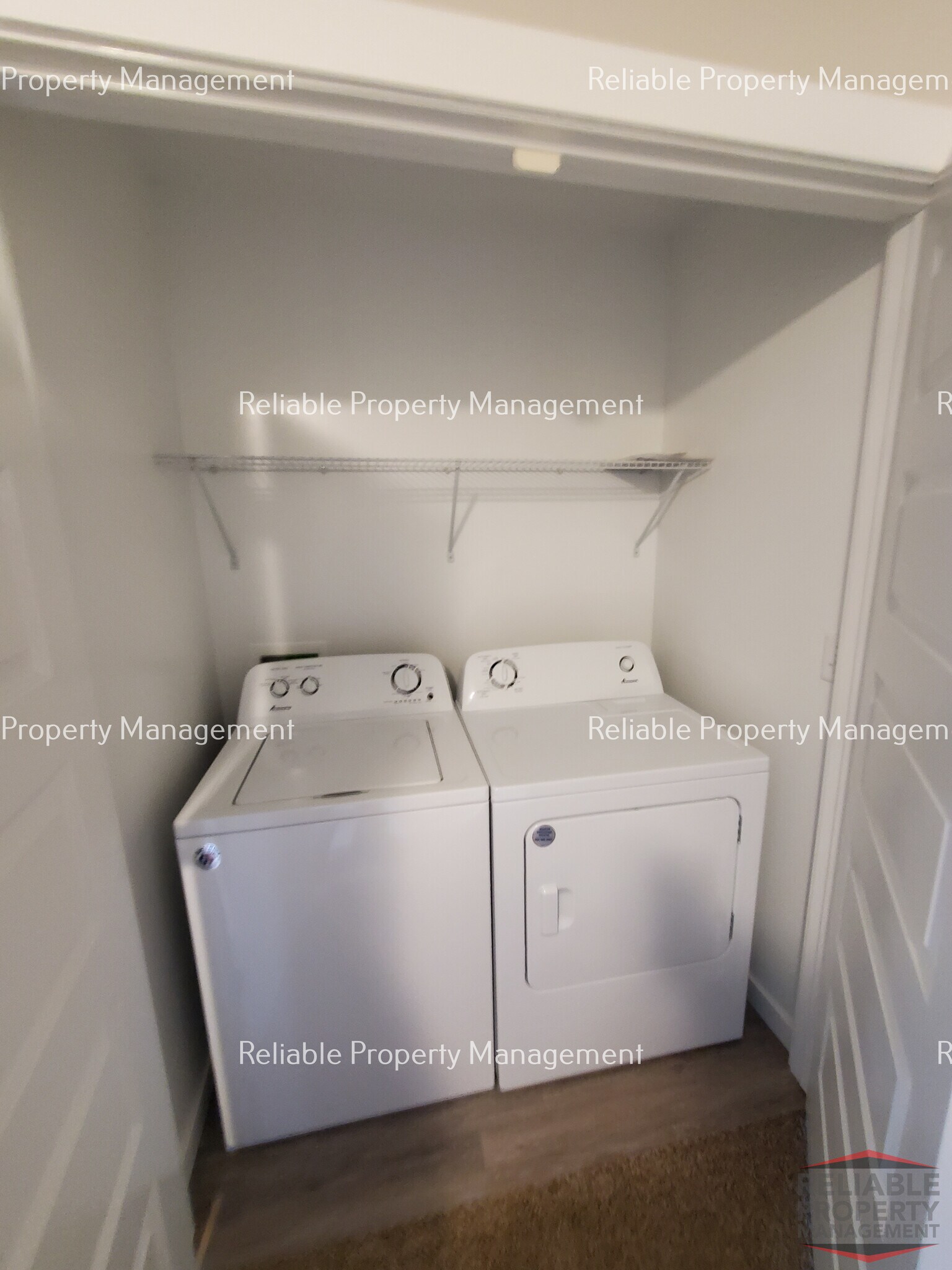 Building Photo - 2001 Lawrence Ln