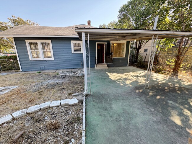Building Photo - 739 E Highland Blvd