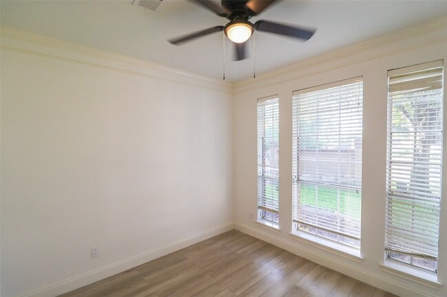 Building Photo - 14311 Ragus Lake Dr