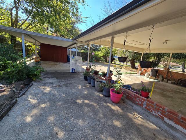 Building Photo - 1609 Arlington Dr