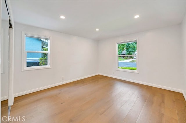 Building Photo - 4833 Longridge Ave