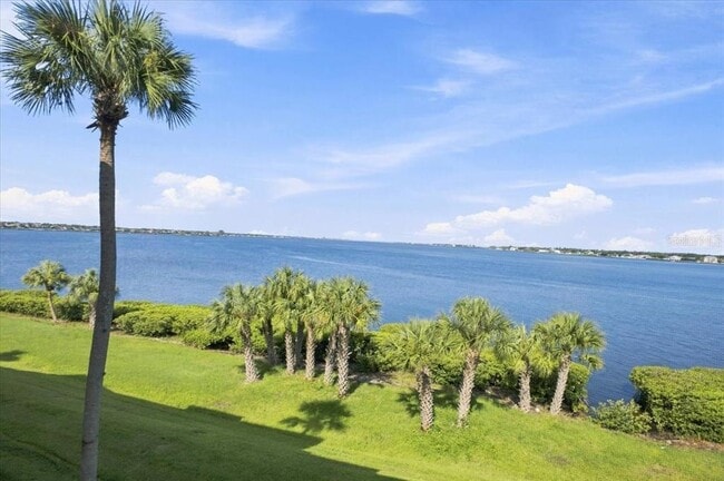 Building Photo - 920 Tidewater Shores Loop